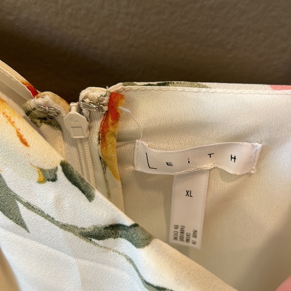 Leith Floral High Low Maxi dress size XL - Picture 6 of 9